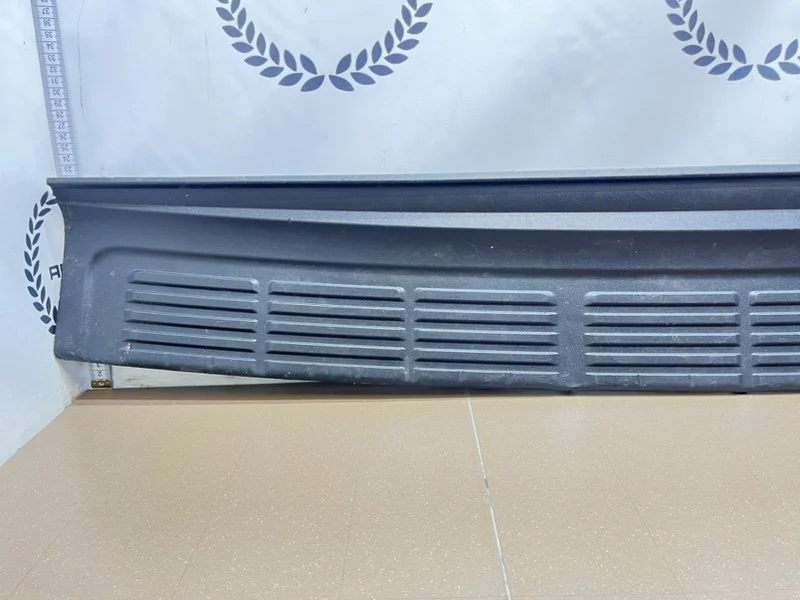 Накладка заднего бампера Toyota Land Cruiser 11 - миниатюра 2