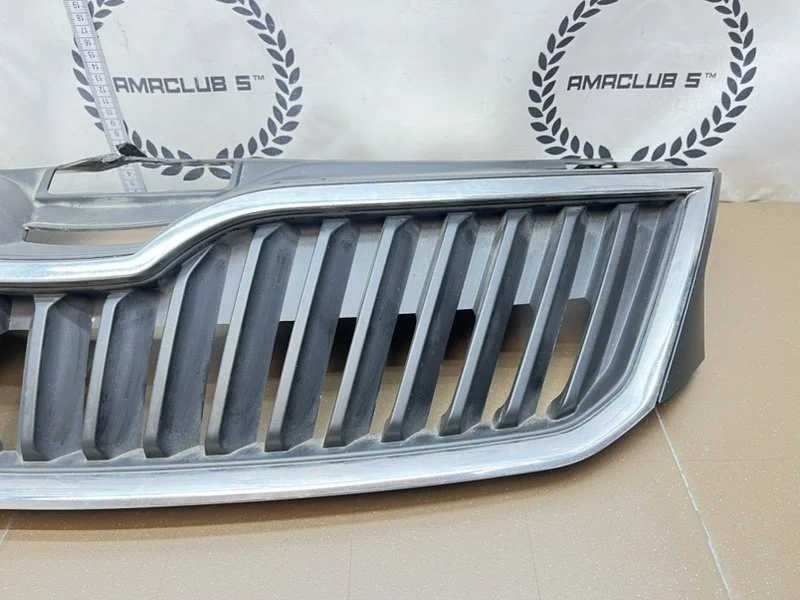 Решетка радиатора Skoda Rapid 1 (NH3) 2017 - миниатюра 4