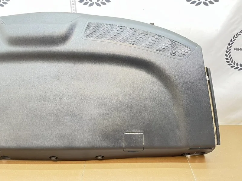 Полка багажника Volkswagen Polo 5 (MK5) 2015 - миниатюра 3