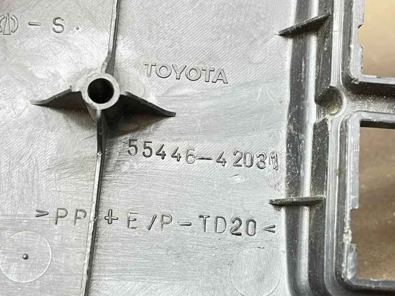 Накладка торпедо Toyota RAV4 (A30) 2008 - миниатюра 10