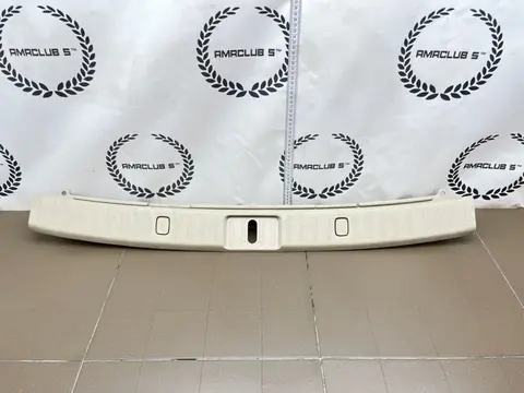 Накладка замка багажника Lexus RX300 (XU30) 2004
