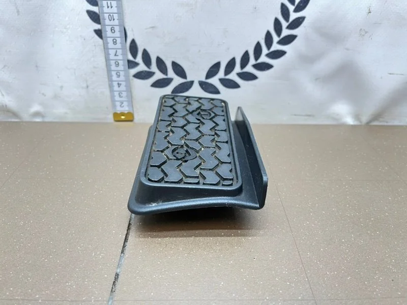 Подставка под ногу Great Wall Hover H5 2013 - миниатюра 5