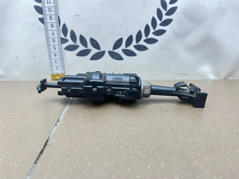 Замок лючка бензобака Renault Megane 2 УНИВЕРСАЛ - миниатюра 5