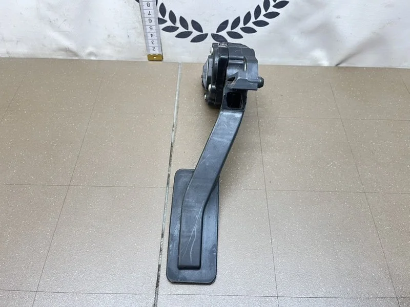 Педаль газа Nissan Teana 2 (J32) 2012 - миниатюра 7