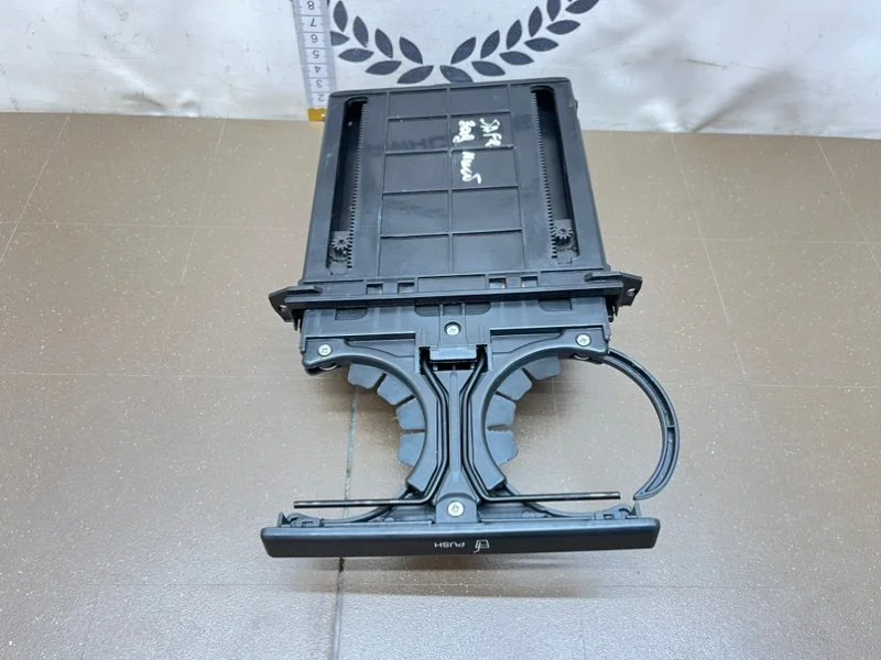 Подстаканник задний Great Wall Safe 1 (G5) 2009 - миниатюра 10