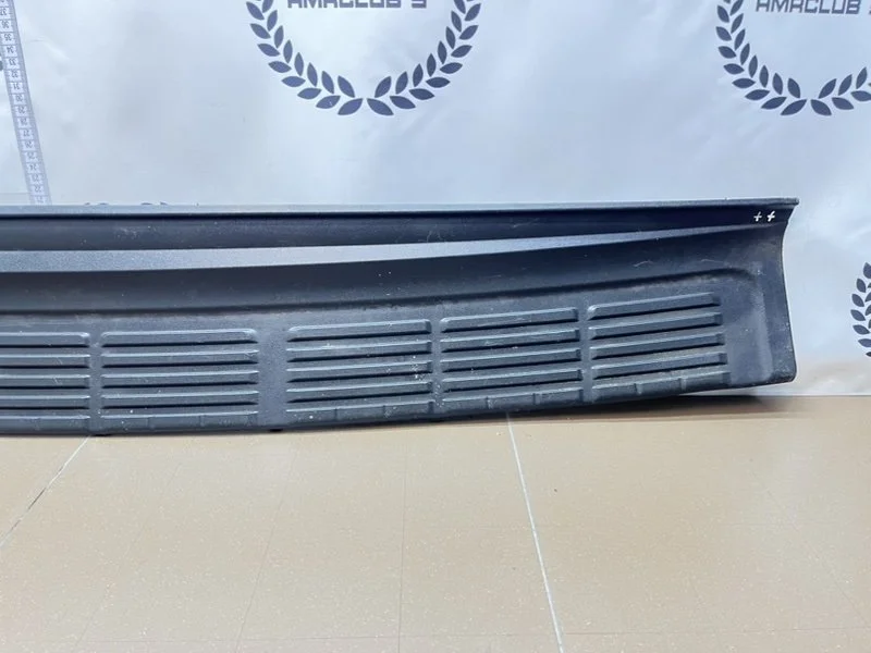 Накладка заднего бампера Lexus LX450d (J200) 2018 - миниатюра 3