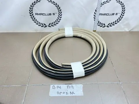 Уплотнитель проема передний правый Chery