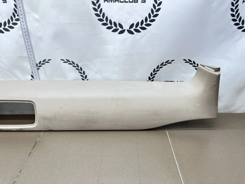 Обшивка крышки багажника Toyota Land Cruiser 10 - миниатюра 3