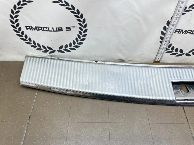 Накладка замка багажника Volkswagen Touareg 1 (7L) - миниатюра 2
