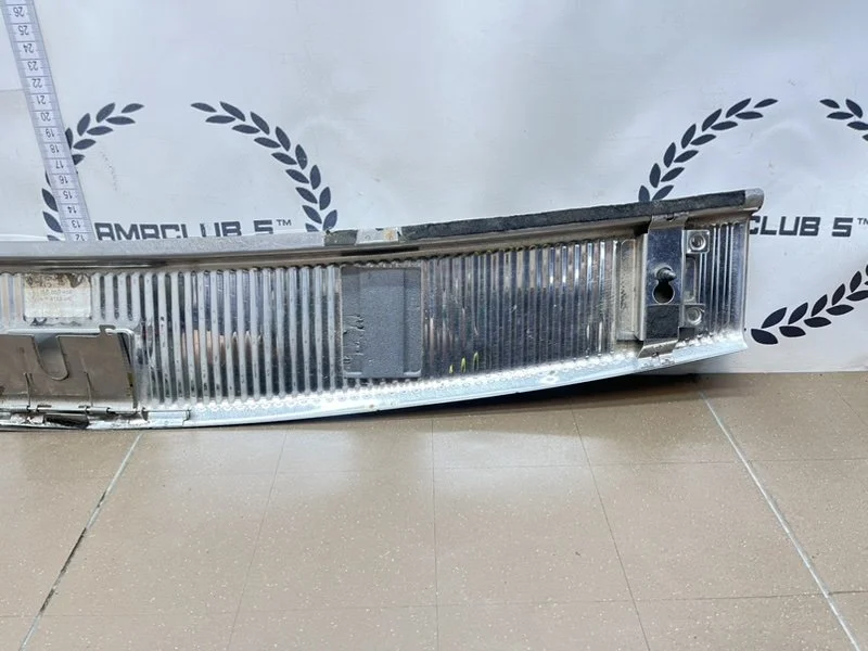 Накладка замка багажника Volkswagen Touareg 1 (7L) - миниатюра 9