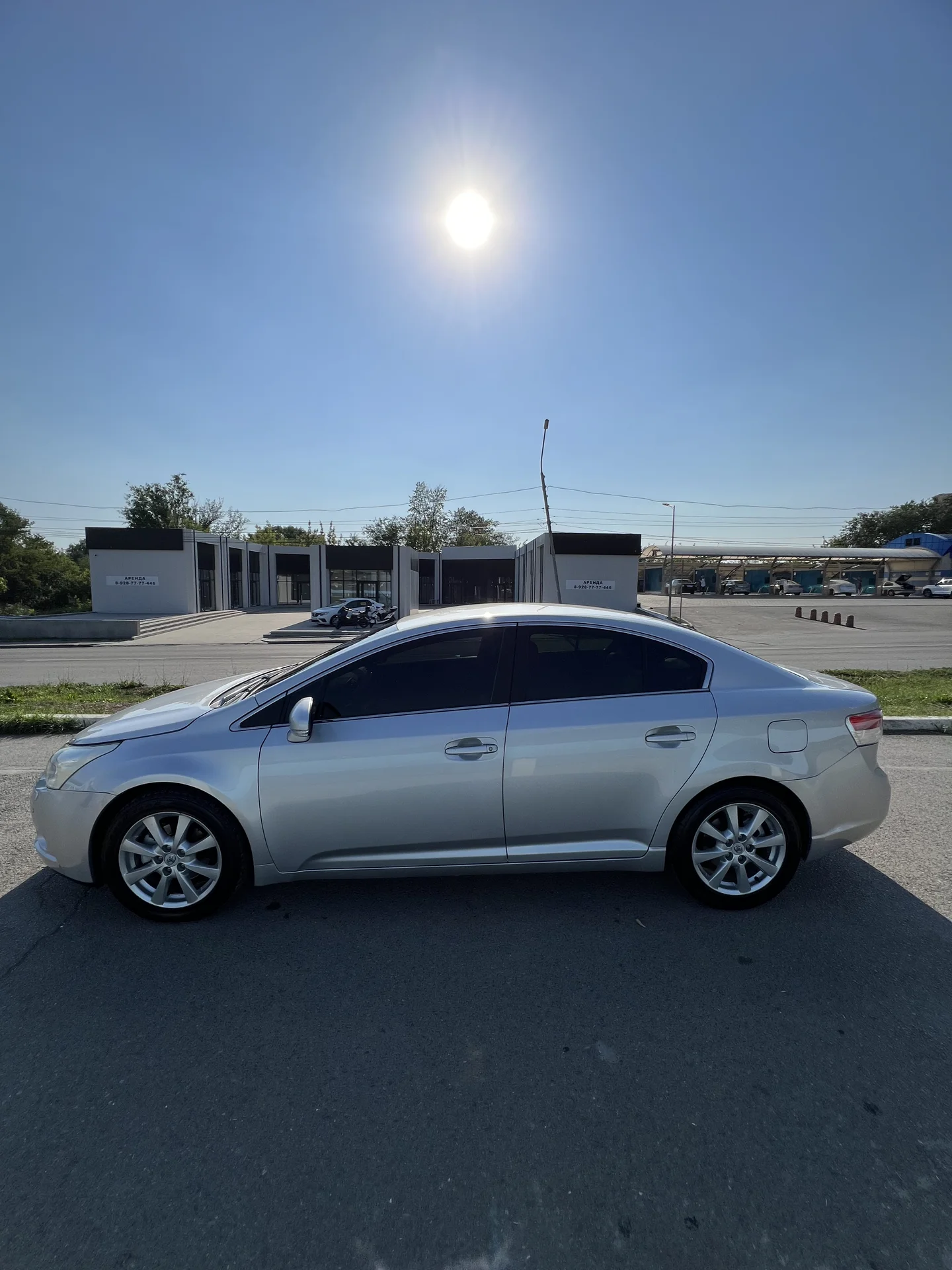 Toyota Avensis - миниатюра 3