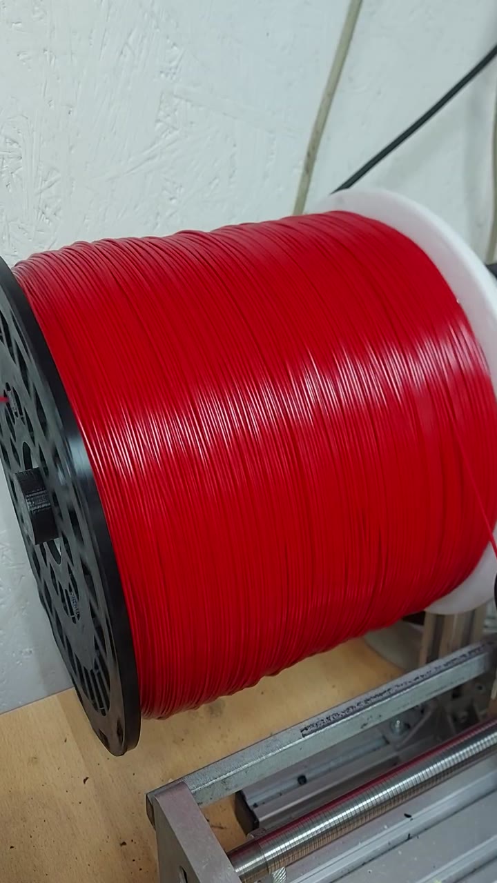 Филамент petg, рубиновый пластик, 900 гр - видео 13