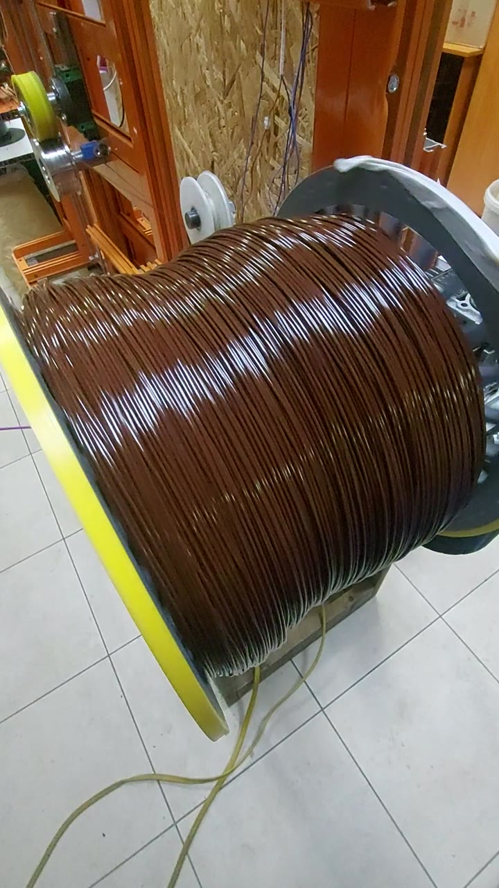 Филамент petg, шоколадный пластик, 900 гр - видео 2