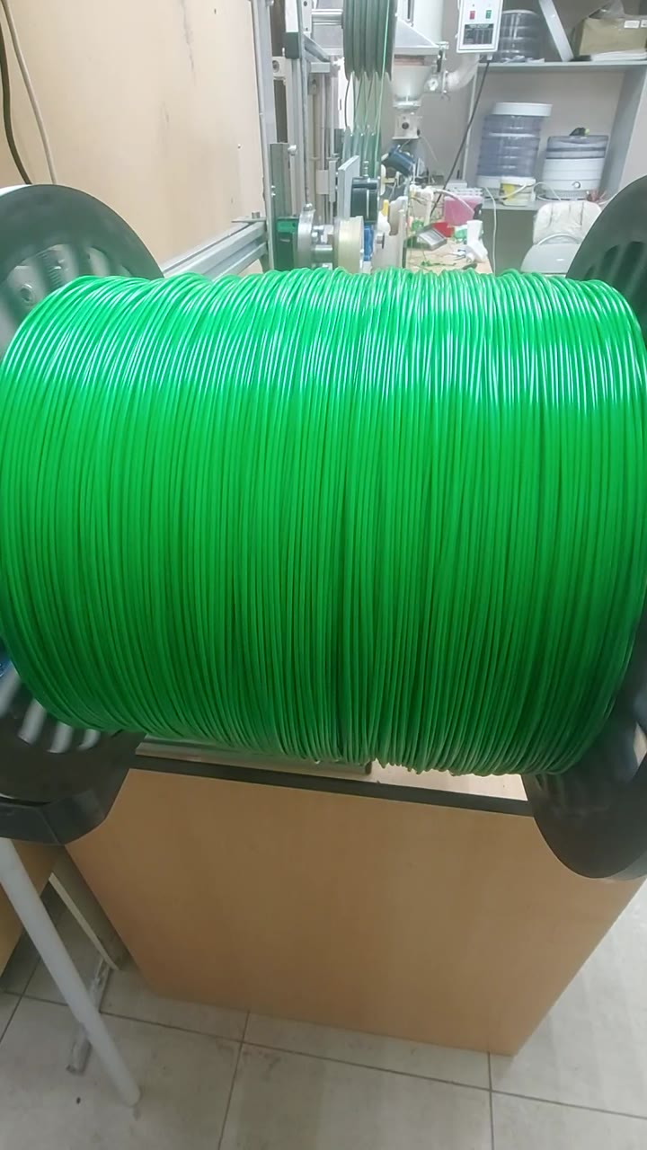 Филамент petg, зелёный пластик, 900 гр - видео 13