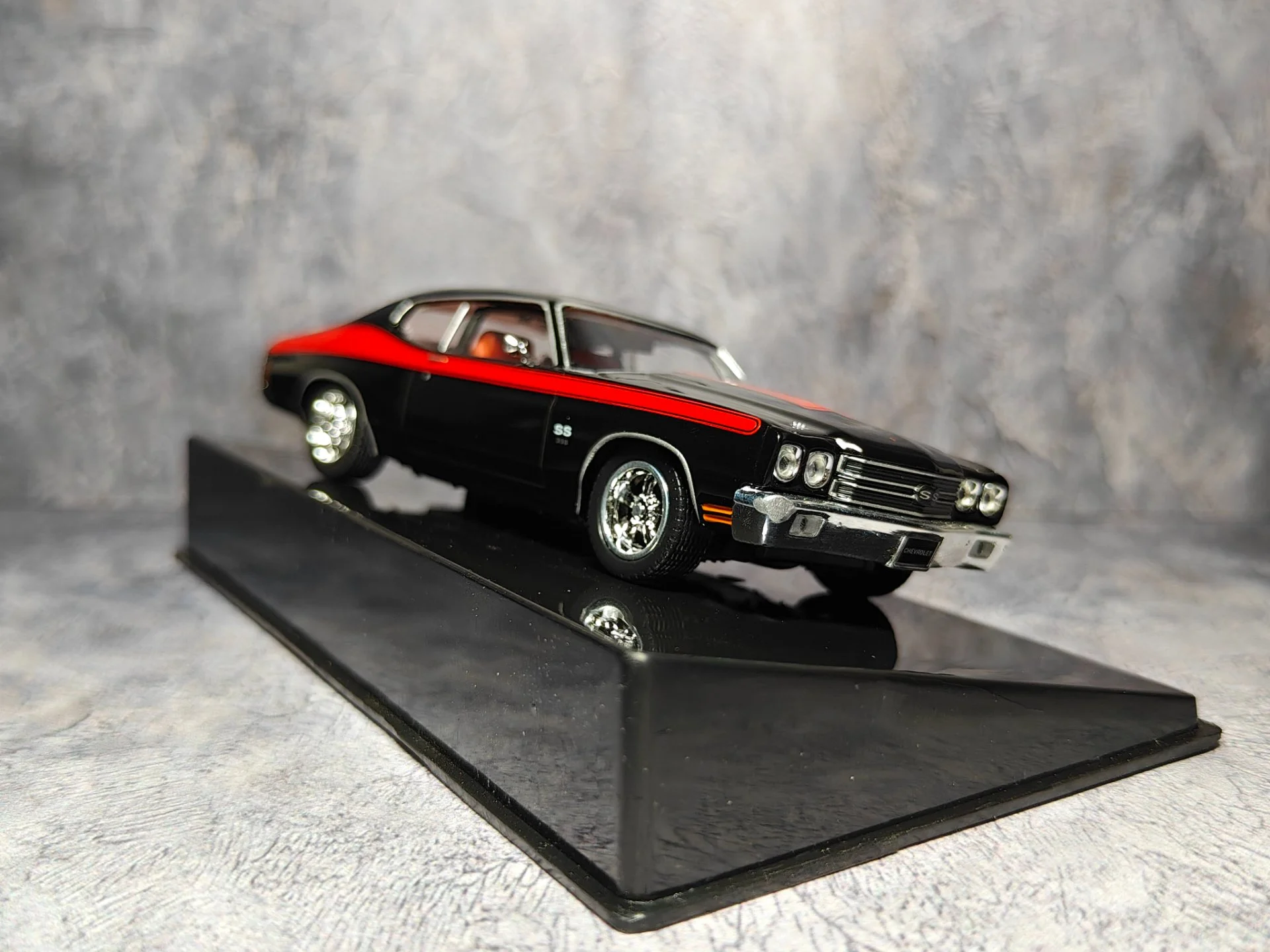 Коллекционная модель Chevrolet Chevelle SS (1970), IXO - миниатюра 4