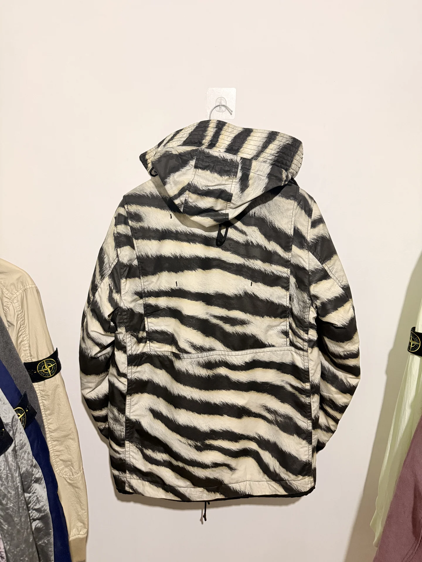 Stone island WHITE TIGER CAMO 50 FILI WITH PRIMALO - миниатюра 2