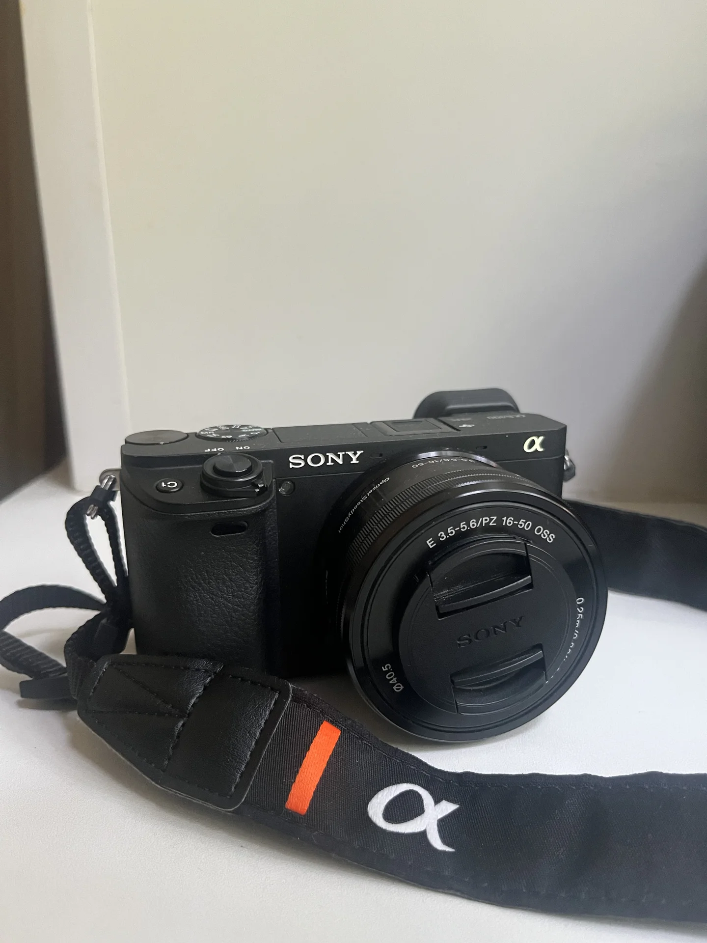 Sony Alpha A6400 camera kit - миниатюра 3