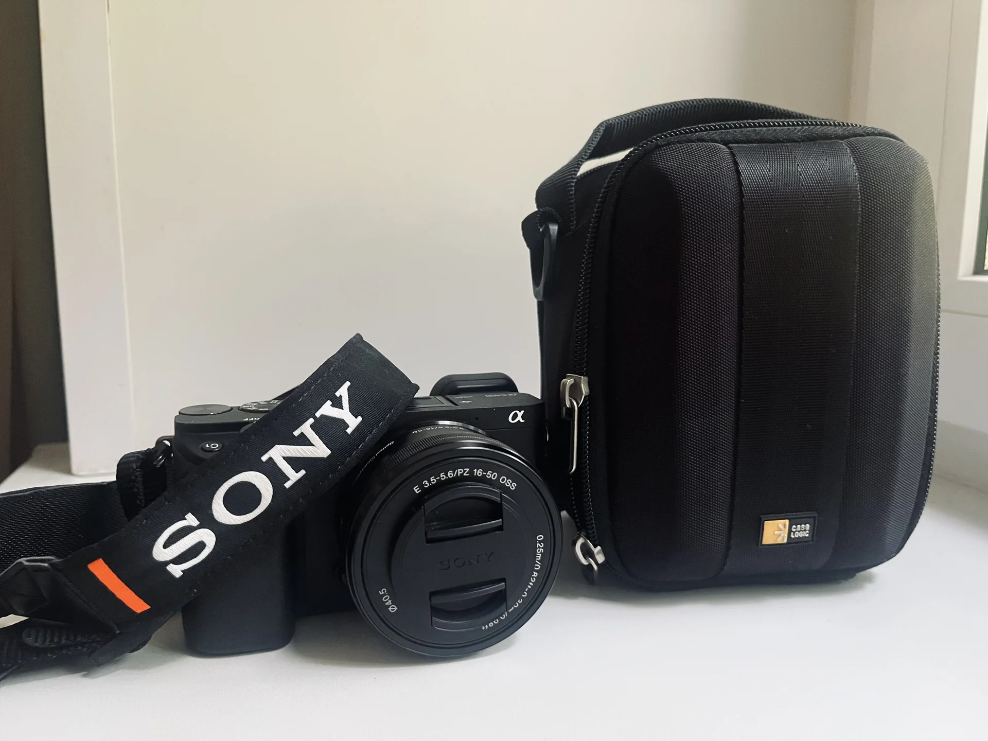 Sony Alpha A6400 camera kit - миниатюра 4