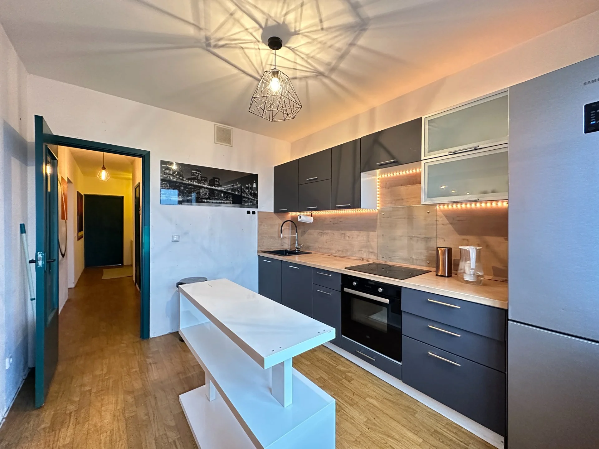 Продается 3-комн. квартира, 87,1 м², на западе Москвы