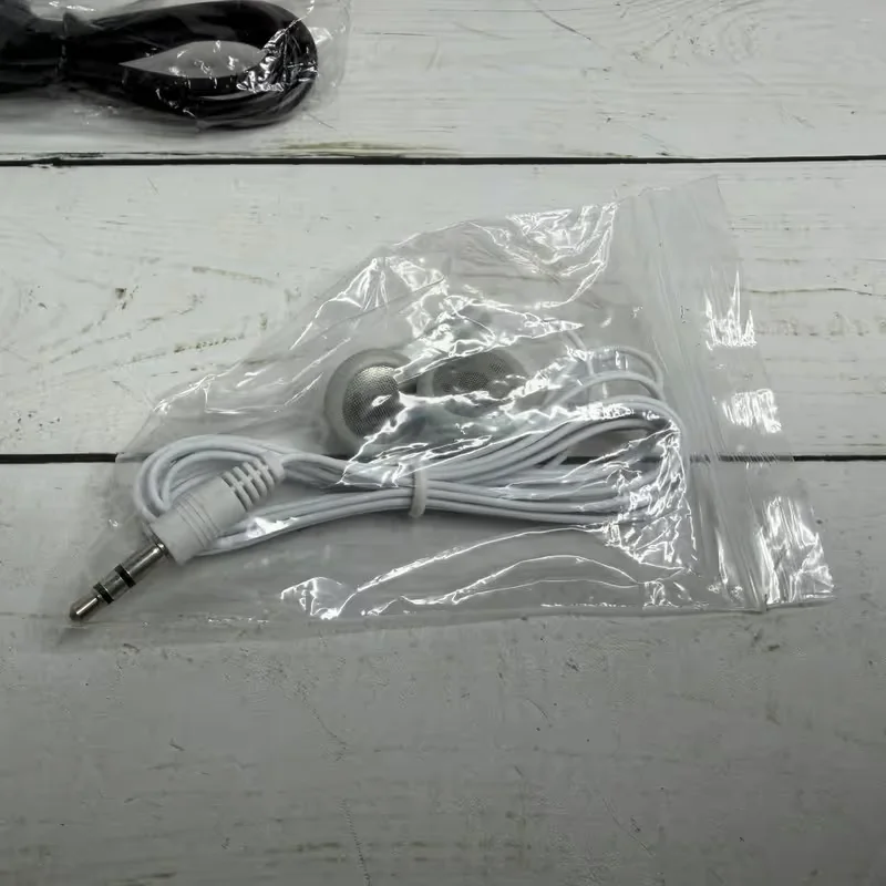 Портативная игровая приставка X12 Plus - миниатюра 3