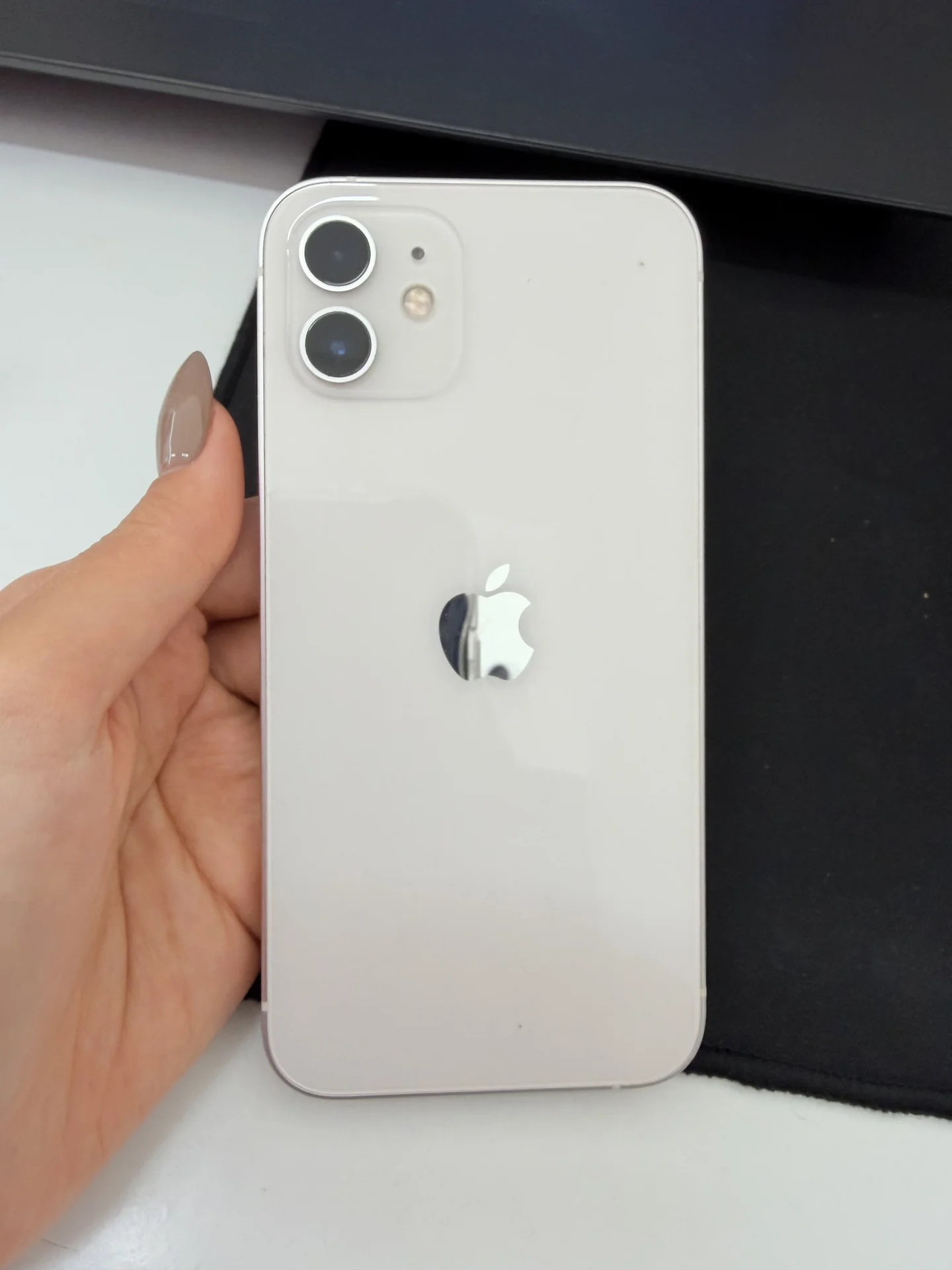 iphone 12 - миниатюра 3