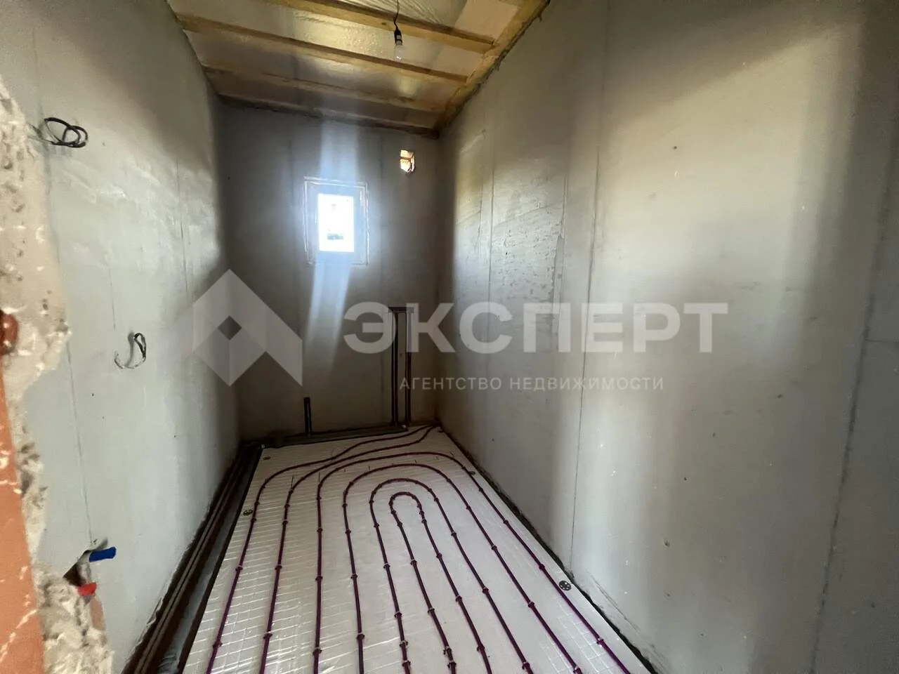 Кирпичный дом 120 кв.м на участке 5 соток ст.Новотитаровская - миниатюра 18