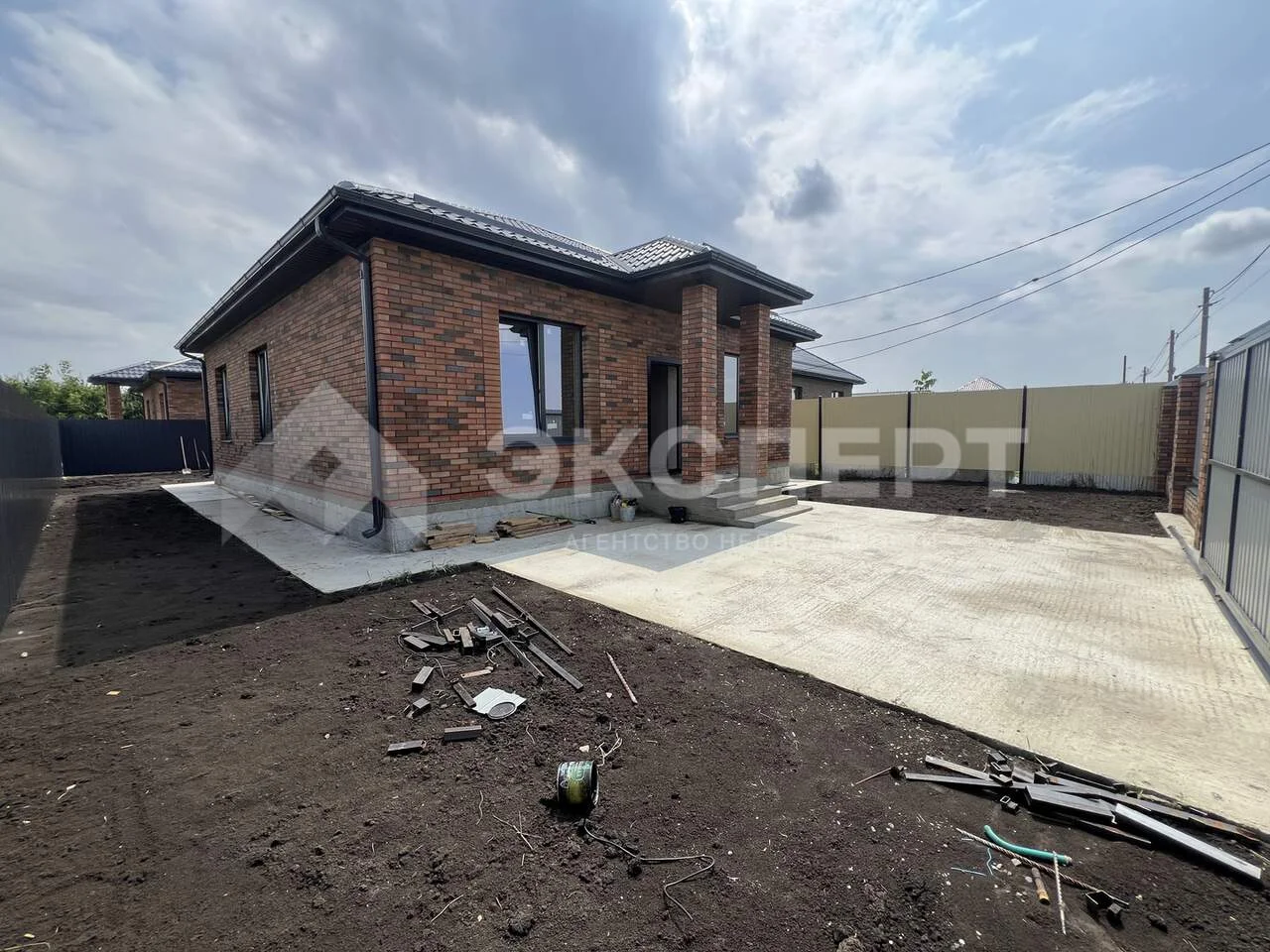 Дом 120 кв.м на участке 4,5 сотки ст.Новотитаровская - миниатюра 2
