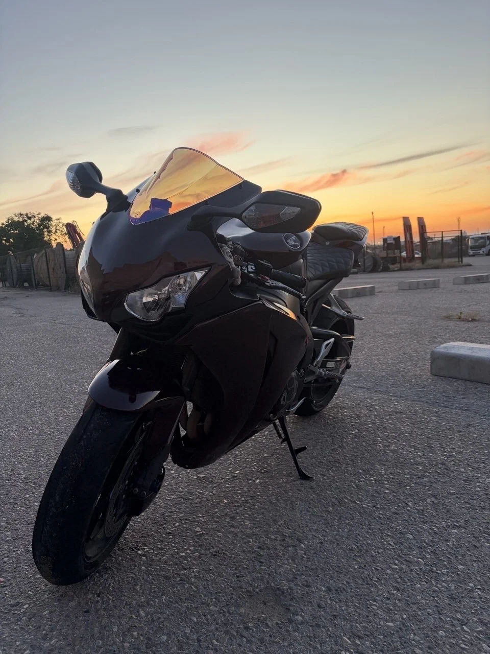 honda cbr 1000rr fireblade - миниатюра 6