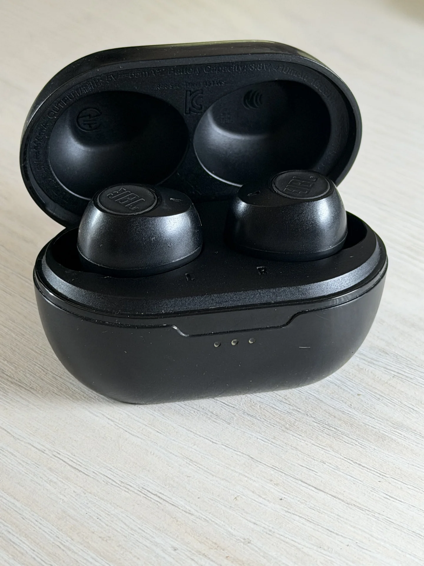 Наушники JBL - миниатюра 2