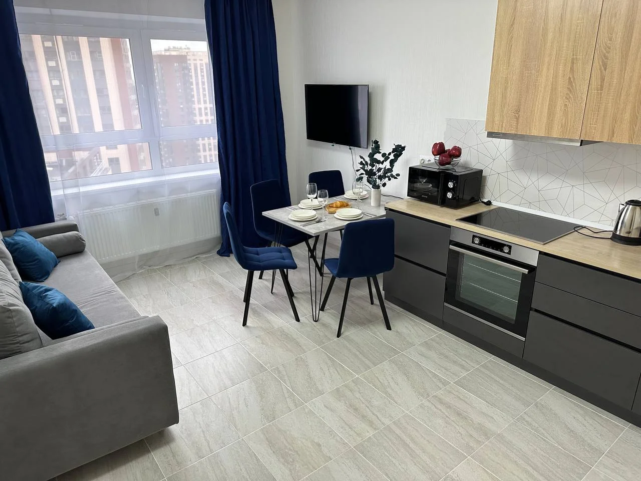 Продается 2-комн. квартира, 58,4 м² - изображение 1