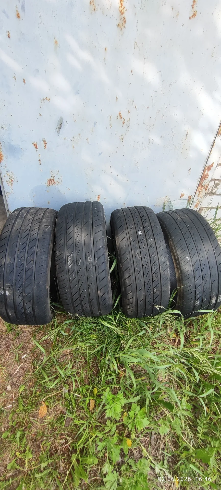 Летняя резина Ovation VI-388 225/40 R18 - изображение 1
