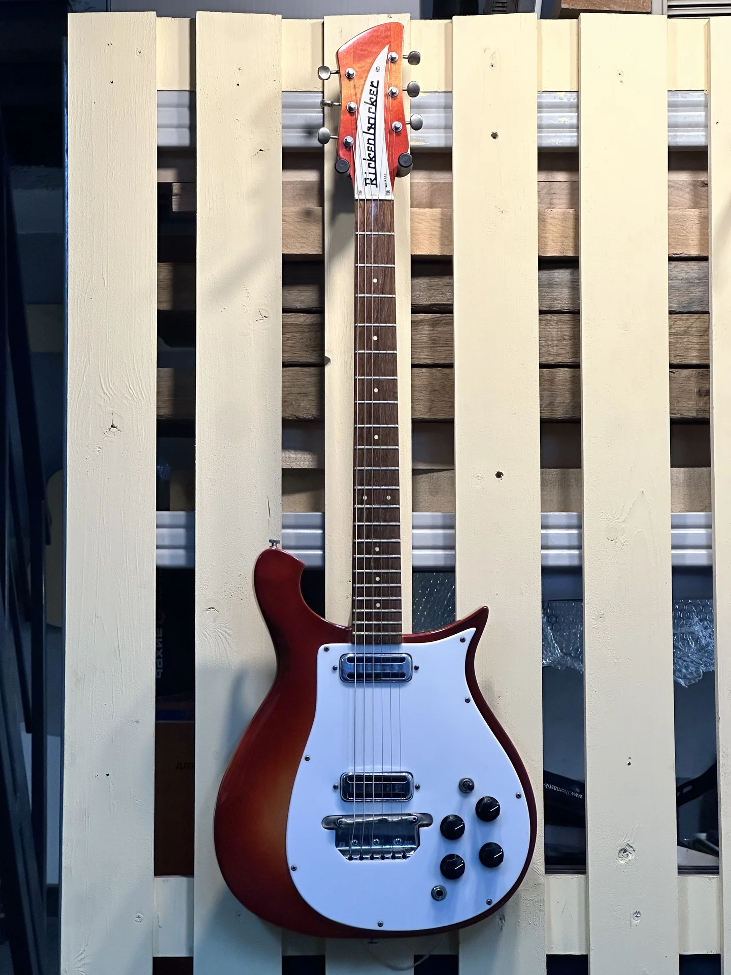 Rickenbacker 450 1966г - миниатюра 2