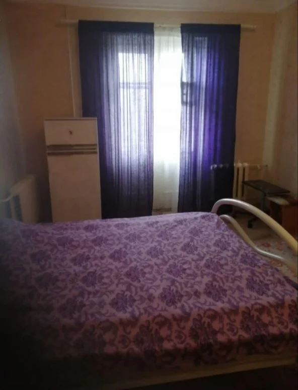 Комната 21 м² с балконом и кладовкой в Новоуральске - миниатюра 2