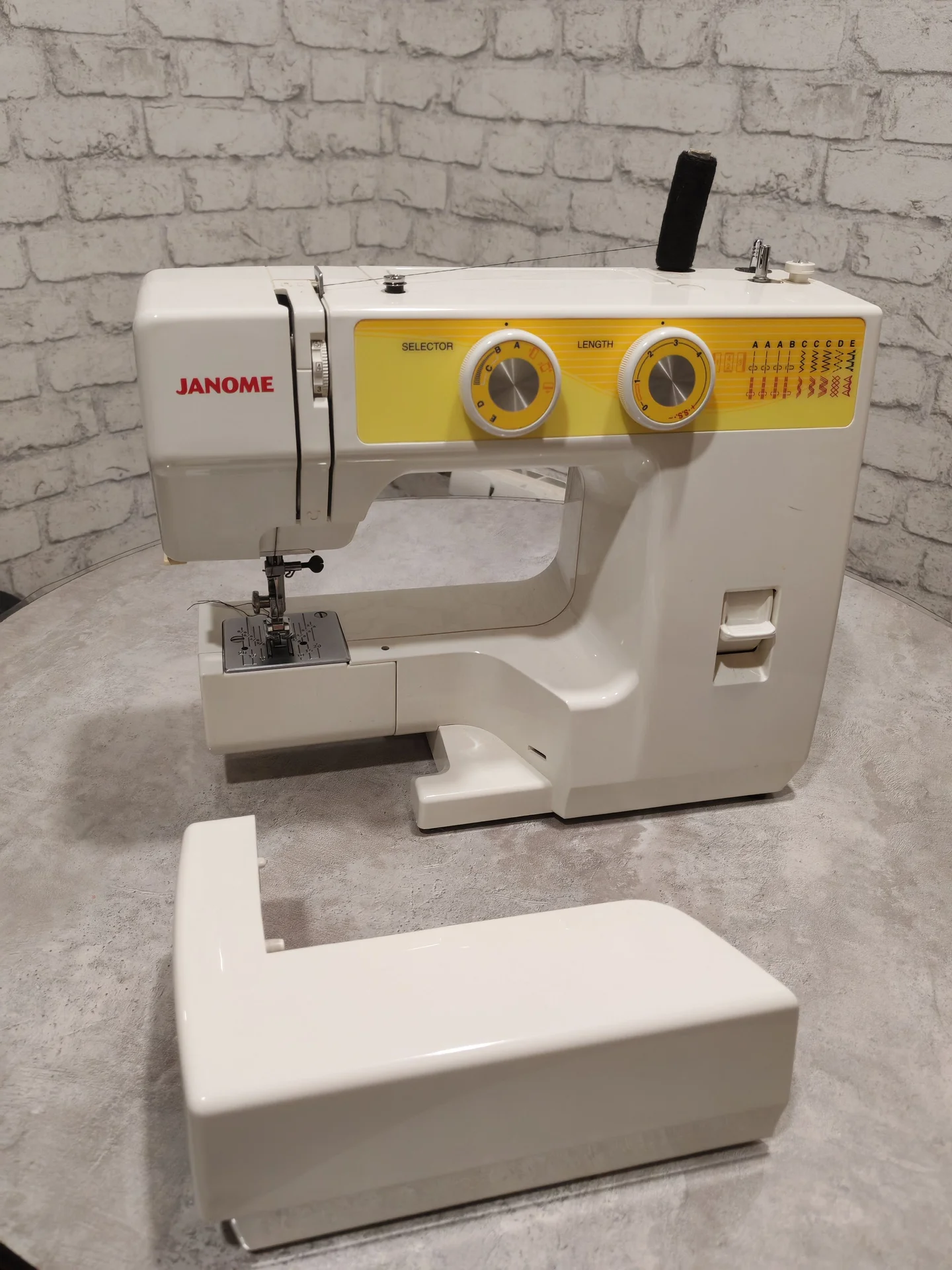 Швейная машинка Janome - миниатюра 2