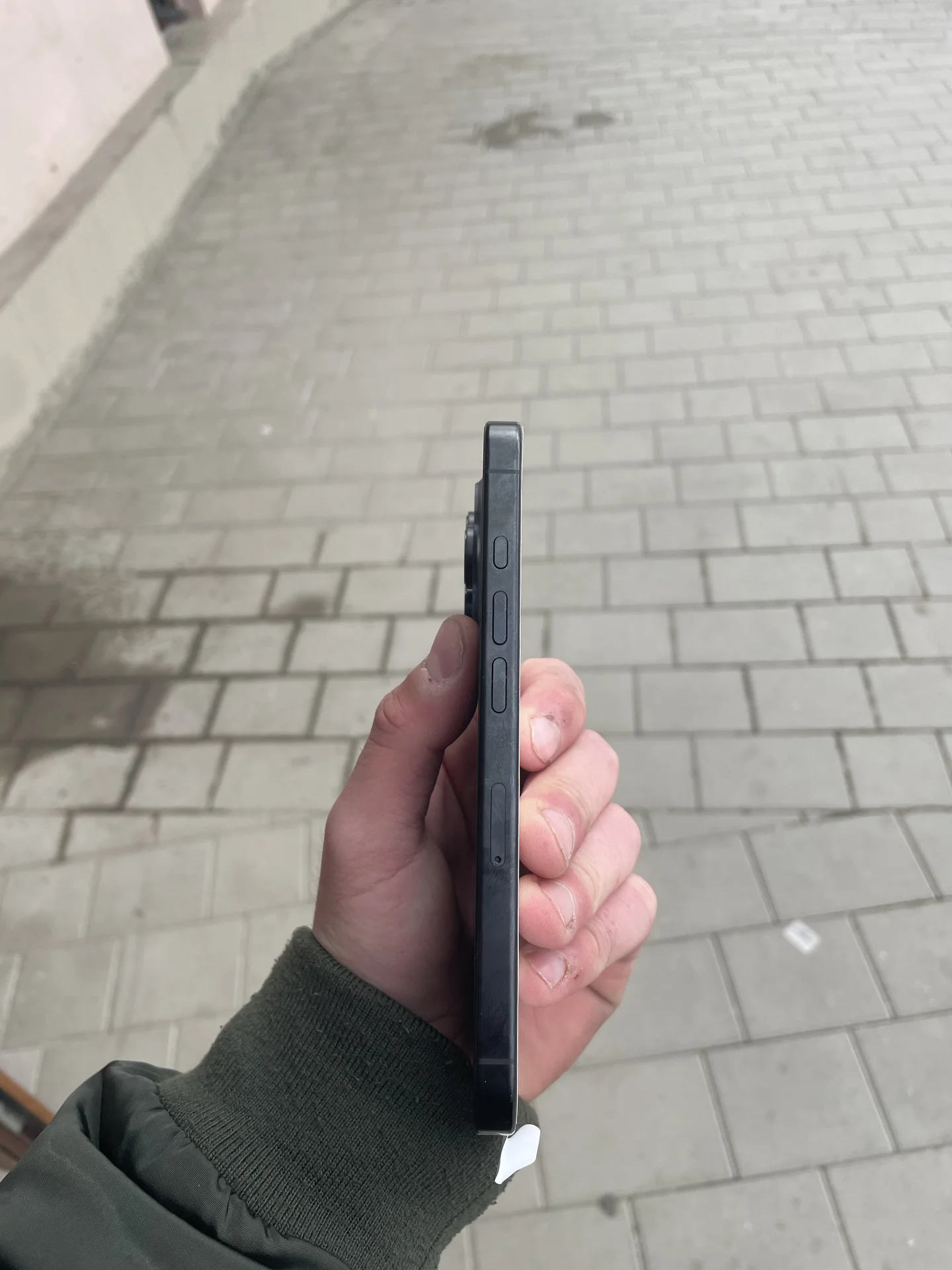 iPhone 16 pro - миниатюра 2