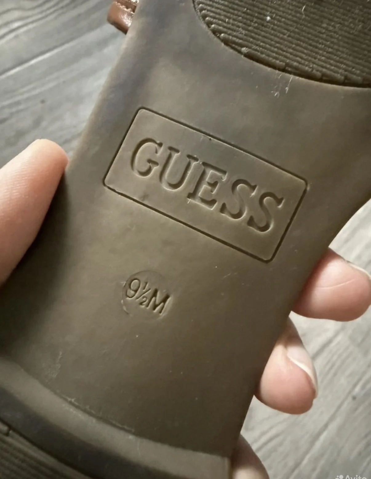 Шлепки Guess - миниатюра 4