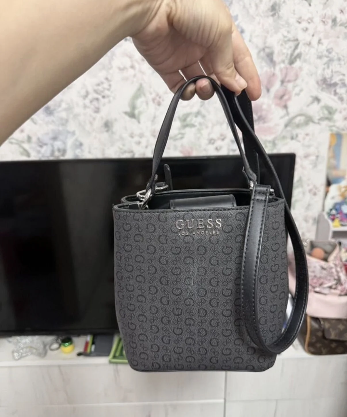 Сумка Guess - изображение 1