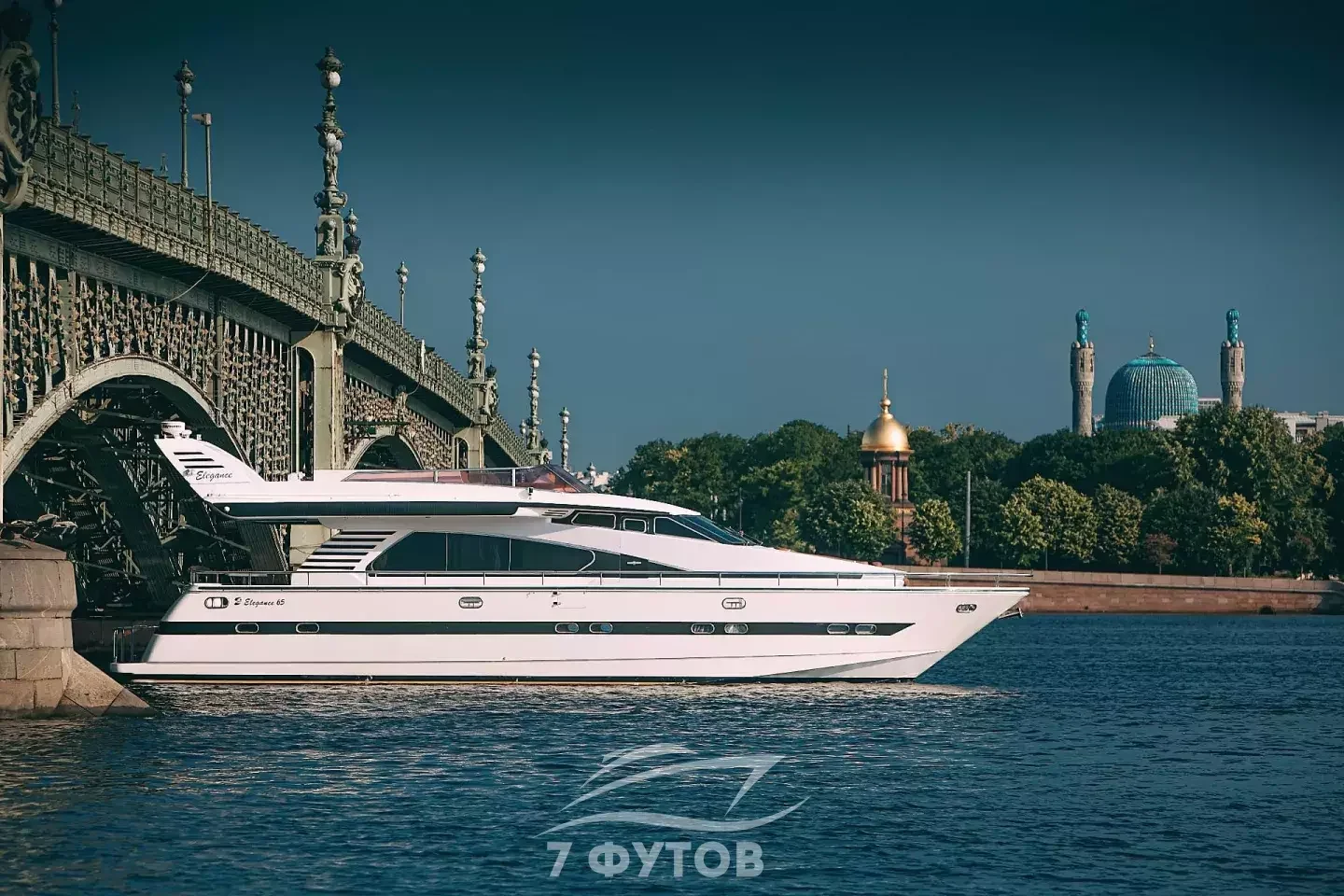 Аренда катера / яхты в Санкт-Петербурге - изображение 1