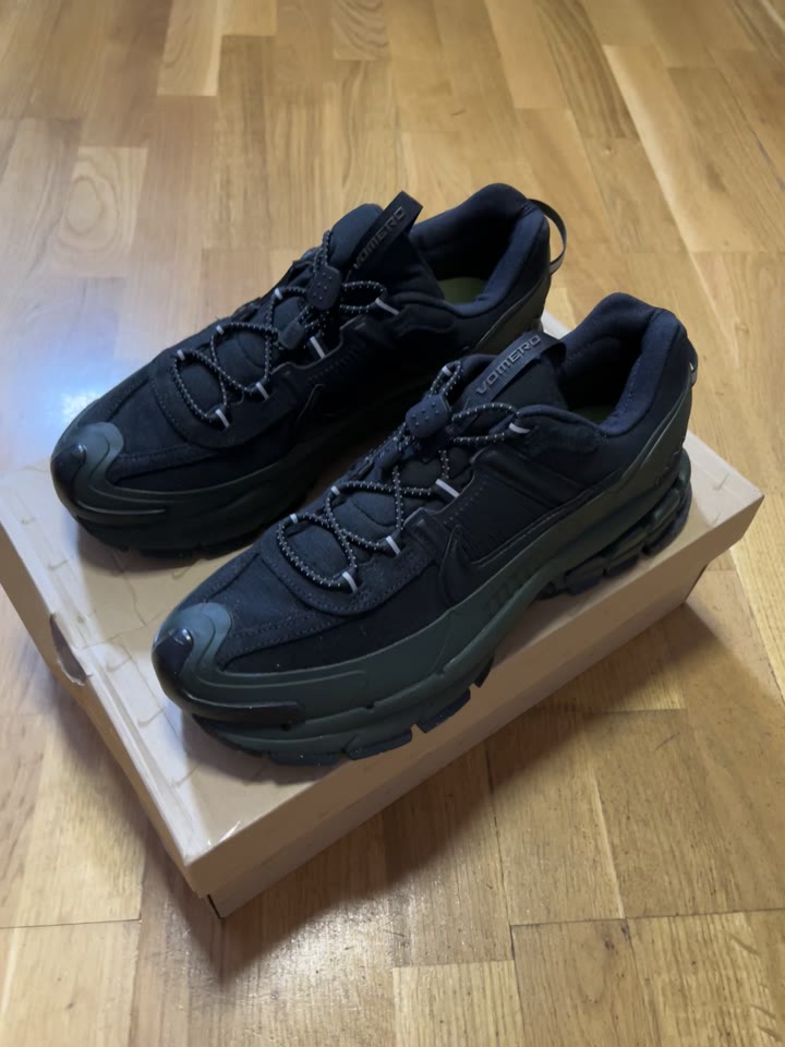 Nike Zoom Vomero Roam (42.5 EU) - видео 8