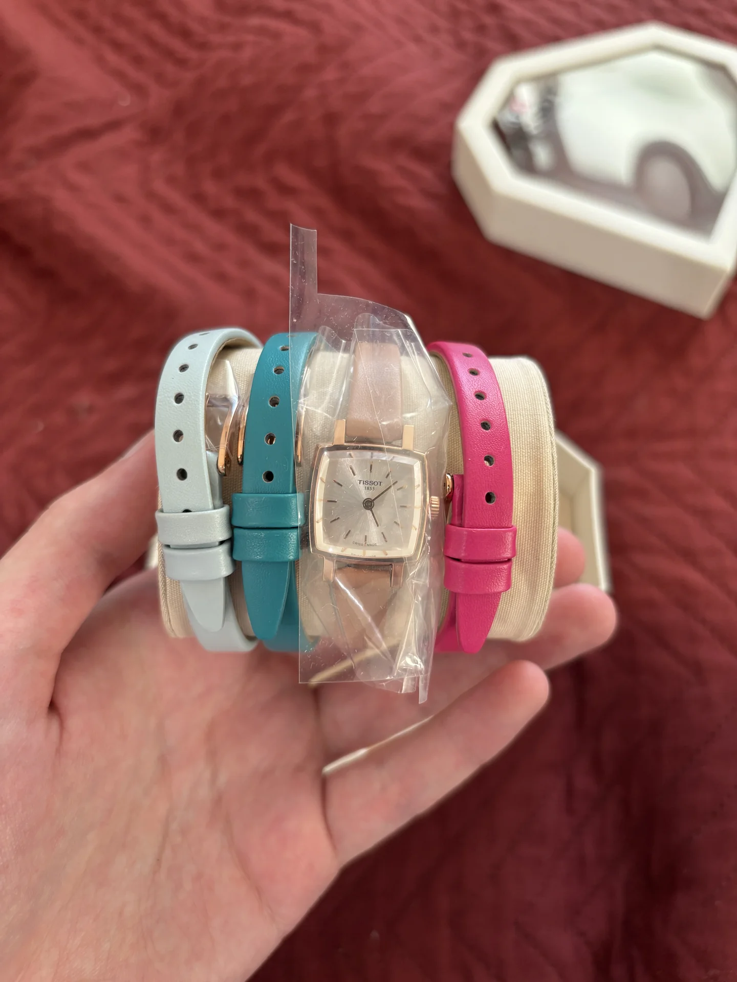 женские часики tissot - миниатюра 2