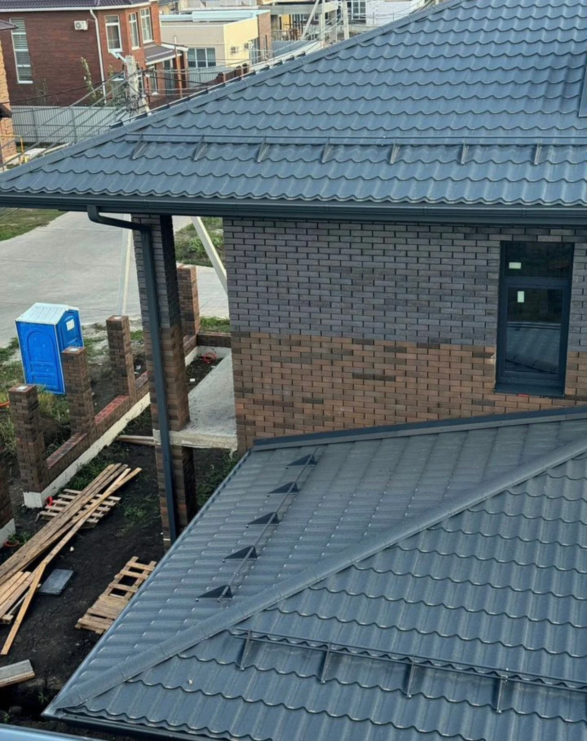 Кровельные работы под ключ. Монтаж, замена крыши - миниатюра 2