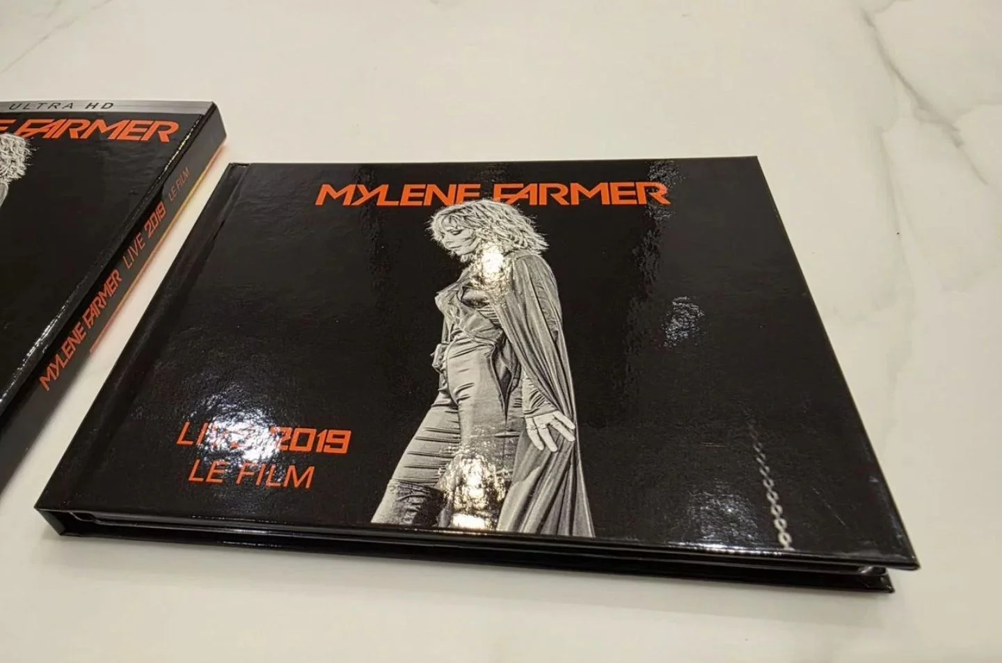 Mylene Farmer Live 2019 Le Film 4K Ultra HD + Book - миниатюра 5