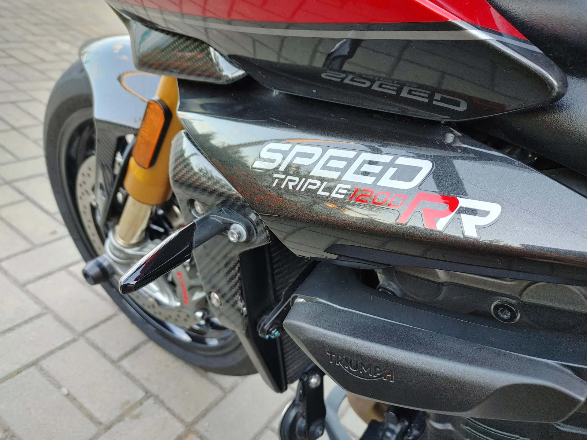 Triumph Speed Triple 1200 RR - миниатюра 14