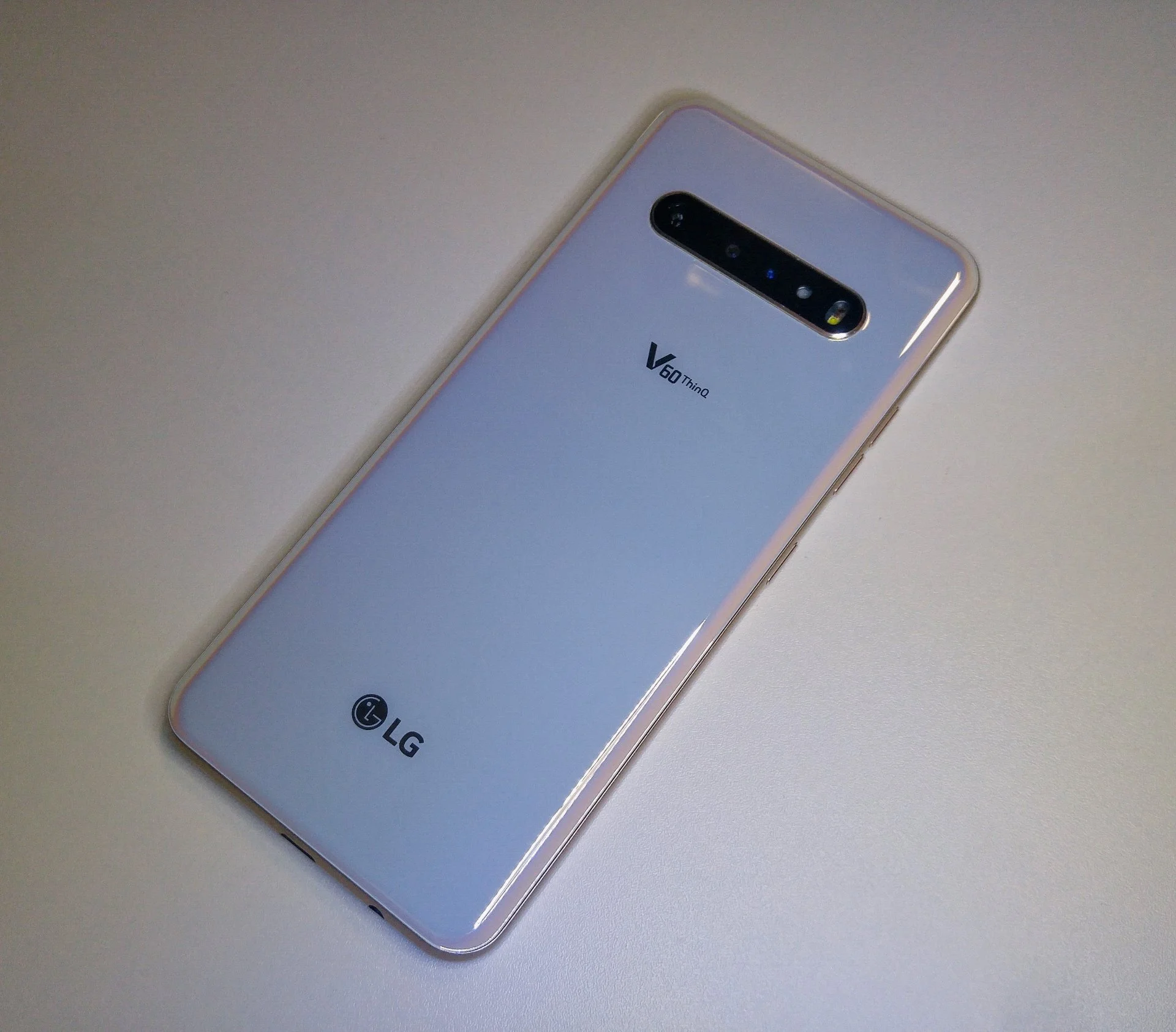 LG V60 ThinQ 5G - миниатюра 3