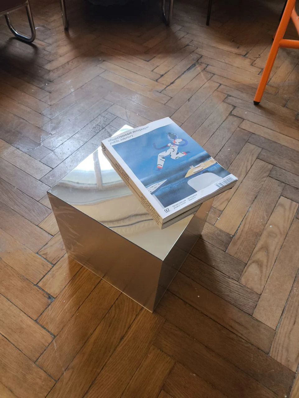 Журнальный стол зеркальный куб cube - миниатюра 4