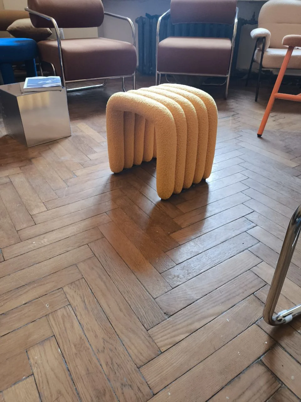 Табурет из букле в стиле Zara Home - миниатюра 5