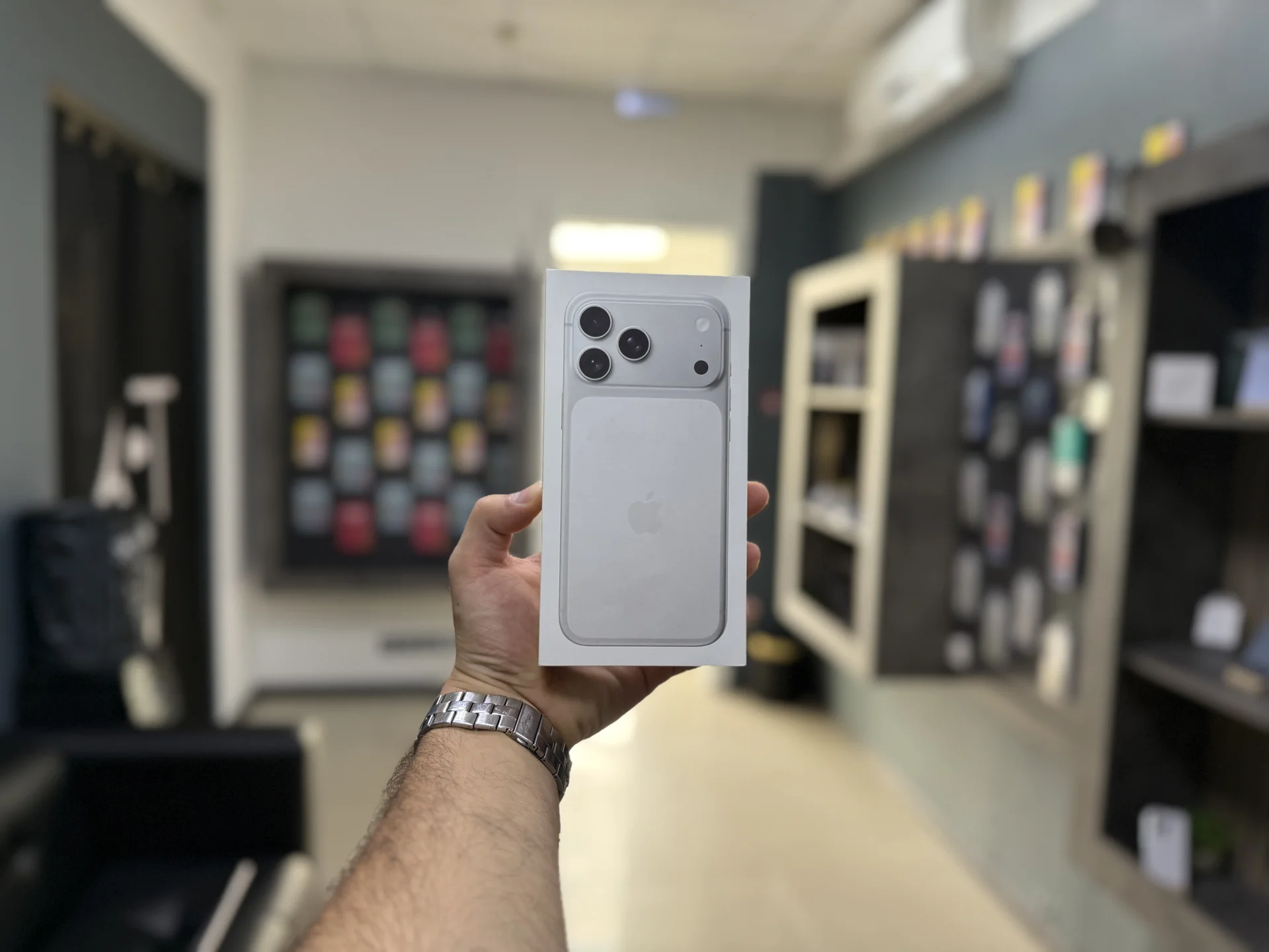 iPhone 17 Pro Max 256 Silver eSim - миниатюра 3