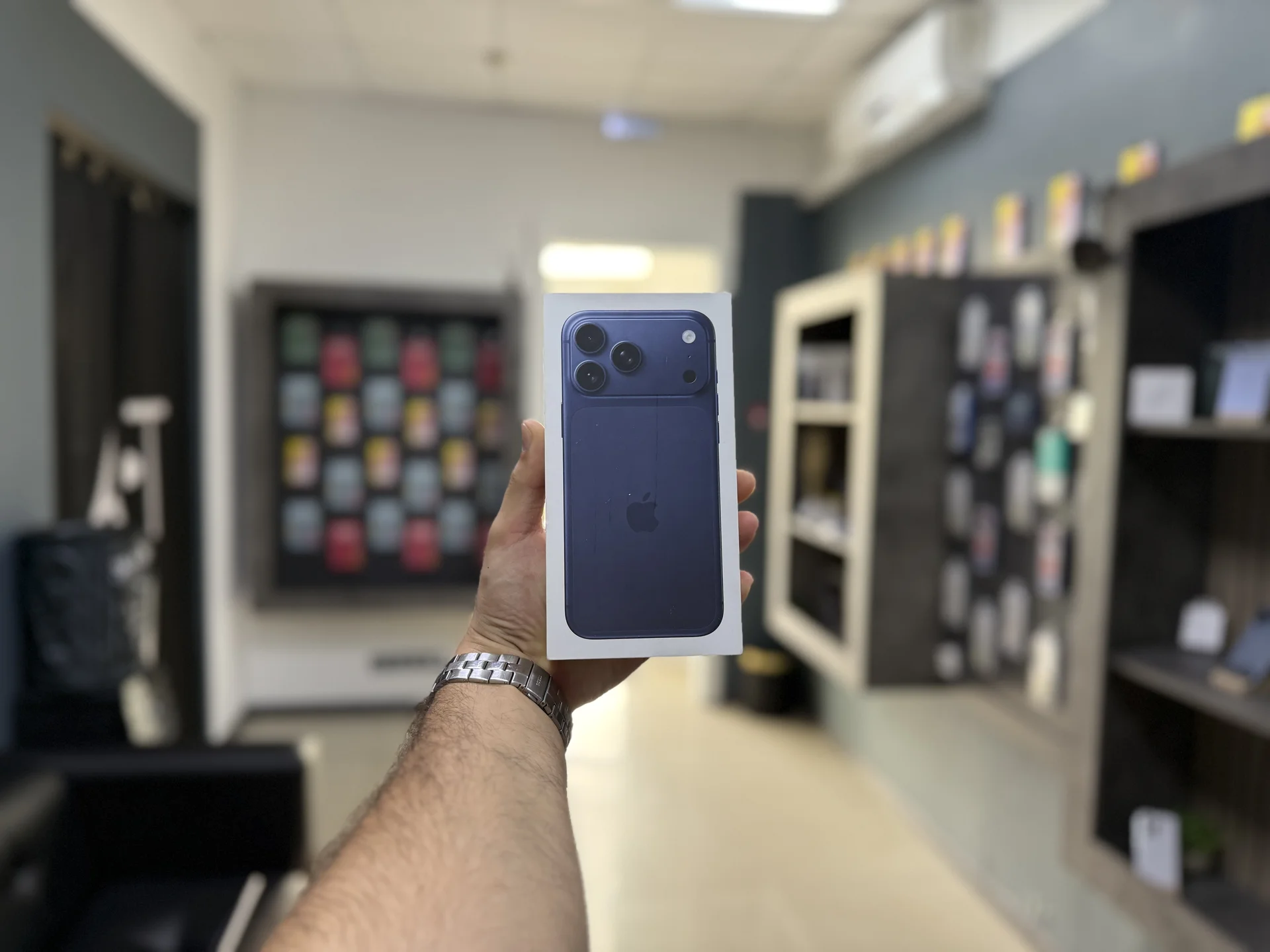 iPhone 17 Pro Max 256 Deep Blue eSim - миниатюра 3