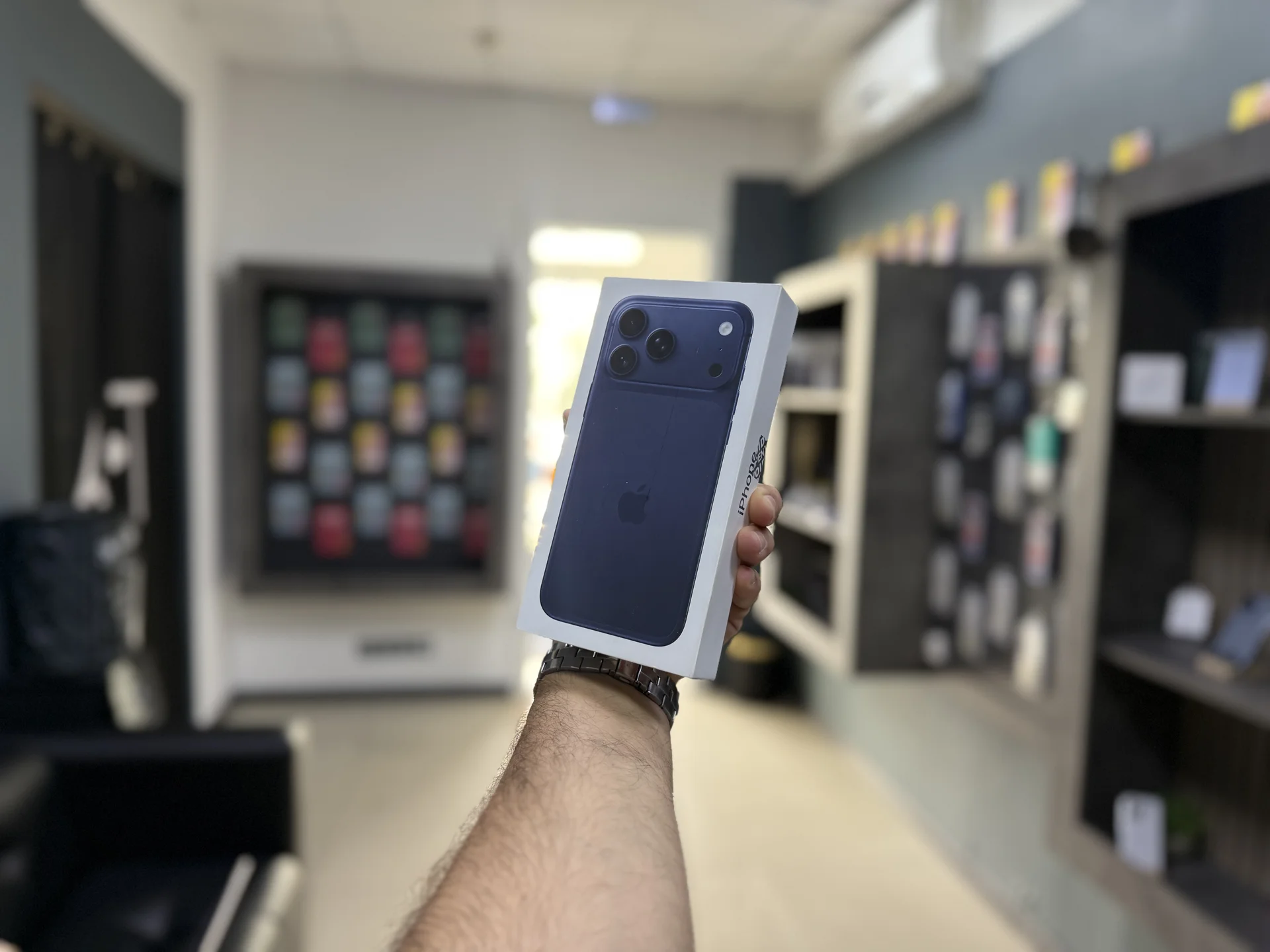 iPhone 17 Pro Max 256 Deep Blue eSim - миниатюра 4