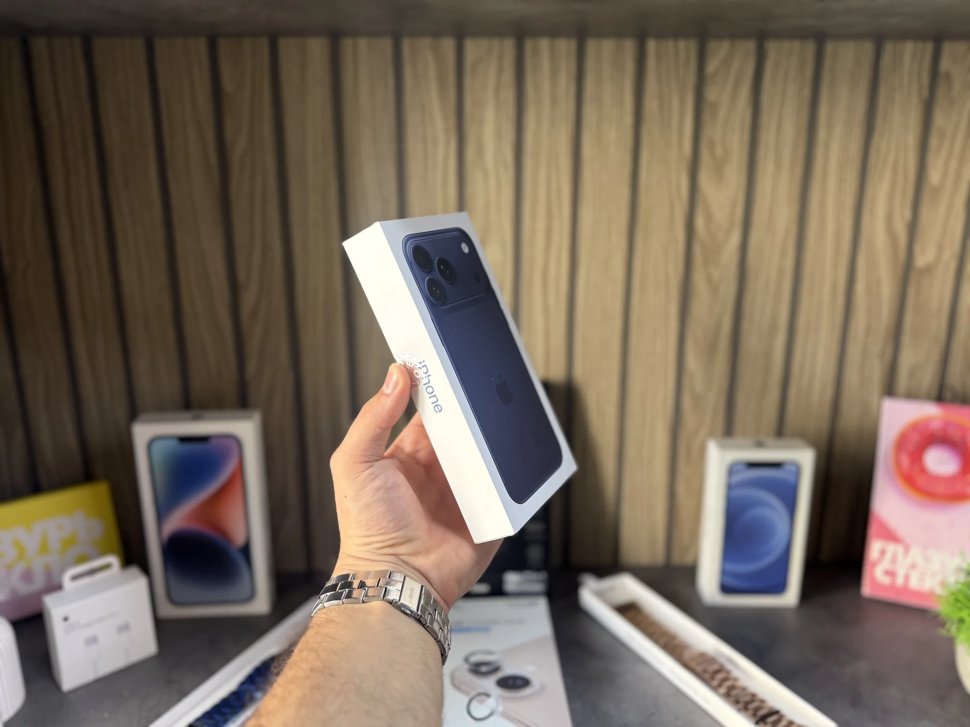 iPhone 17 Pro Max 256 Deep Blue Sim+eSim - миниатюра 4